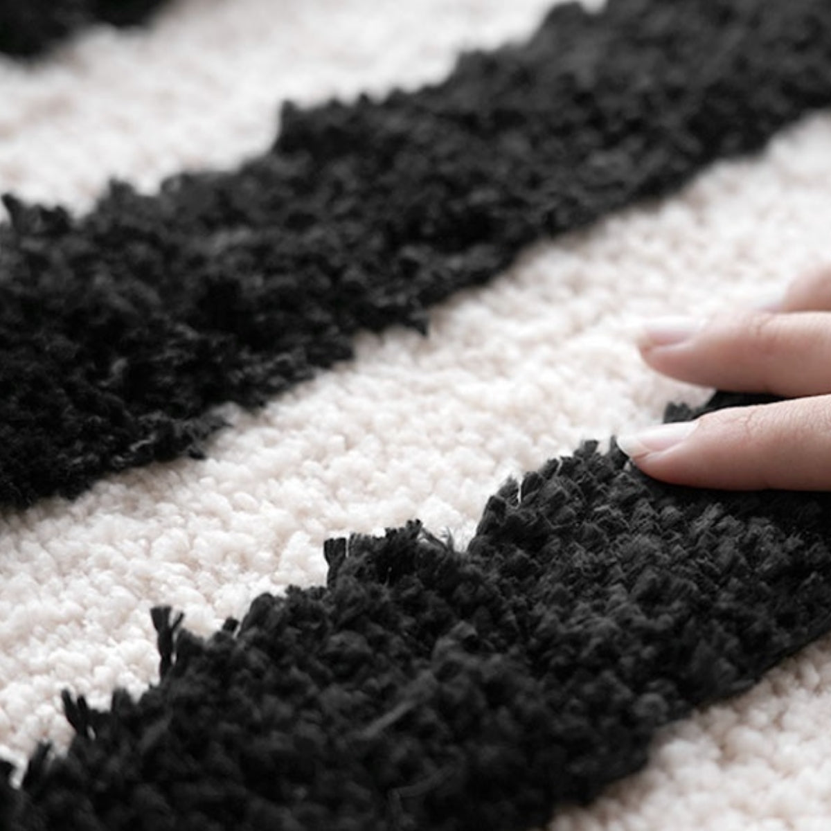 Line Dots Floor Mat - Rugs - bathmat - bathroom - beekindled