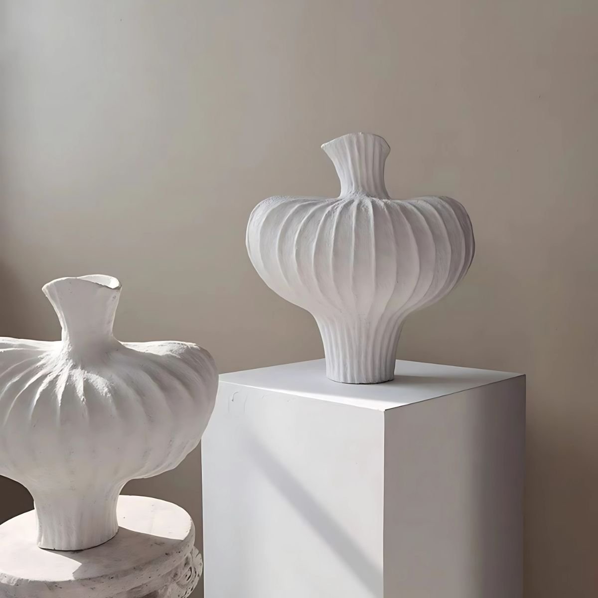 Pomegranate Vase - Vase - decor - livingroom - beekindled