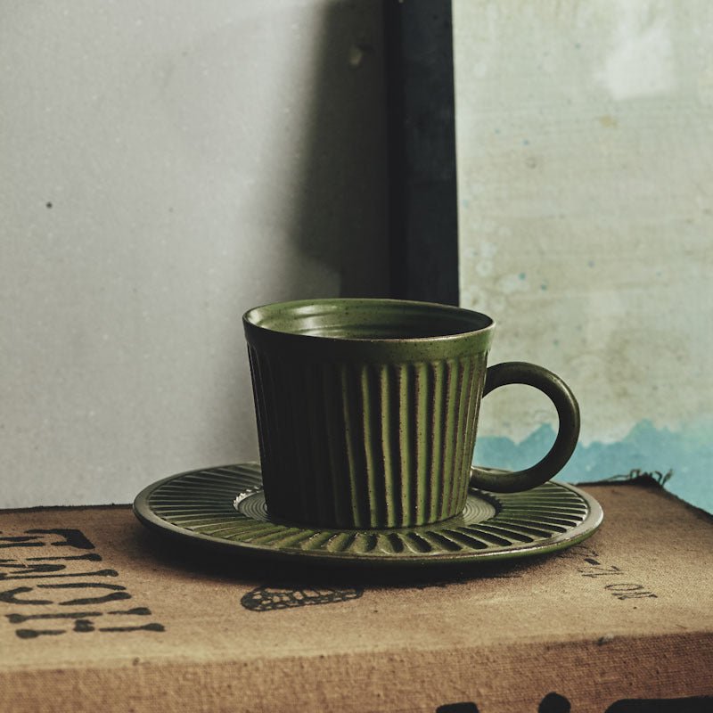 Textured Mug with Saucer - Mugs - 2pcs - ceramic - beekindled