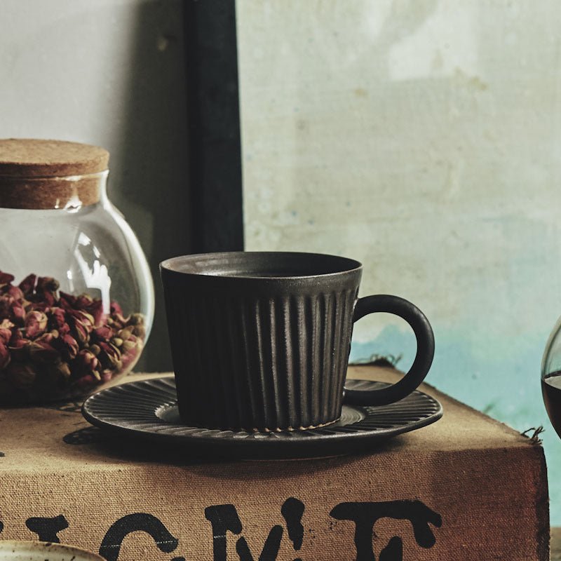 Textured Mug with Saucer - Mugs - 2pcs - ceramic - beekindled