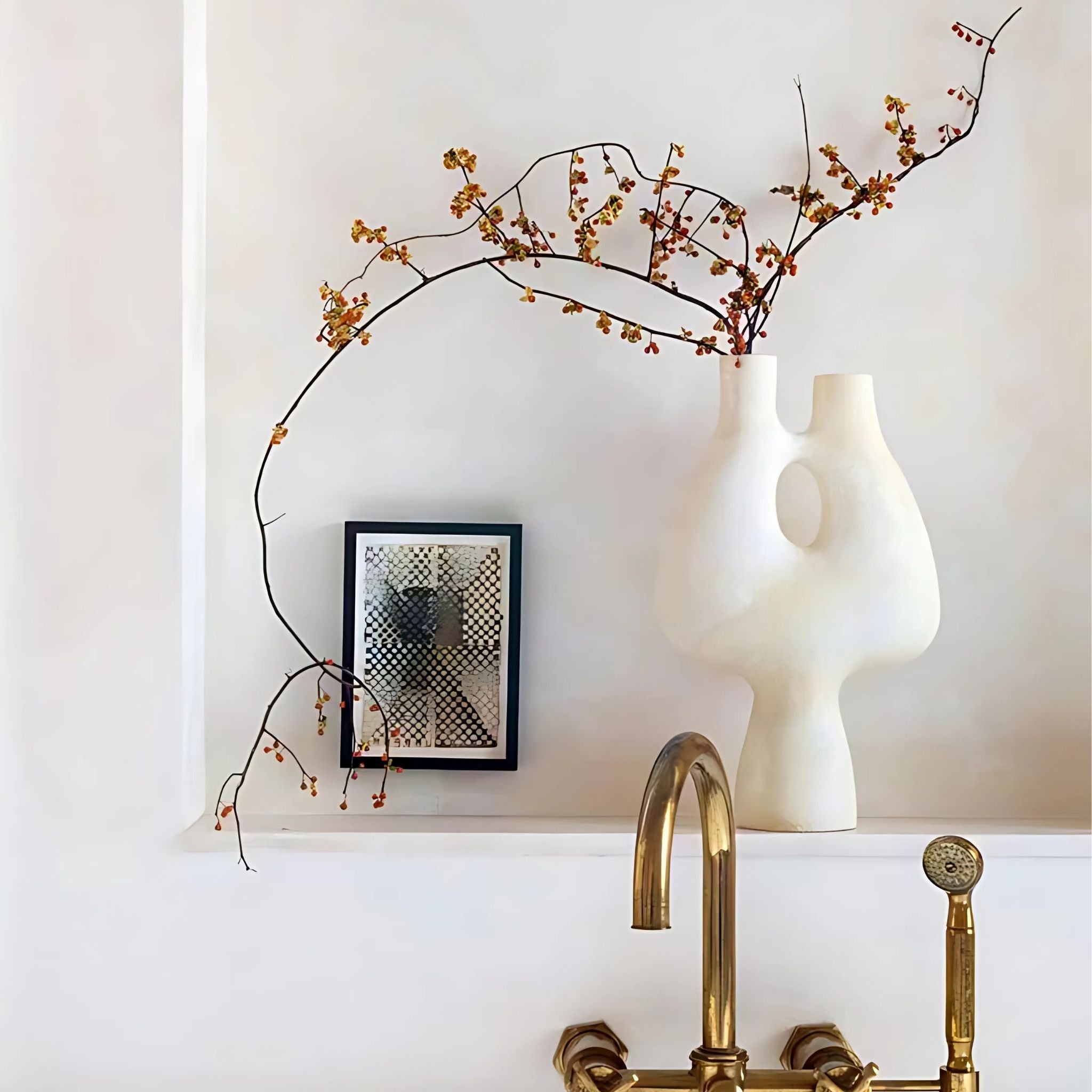 Thea Vase