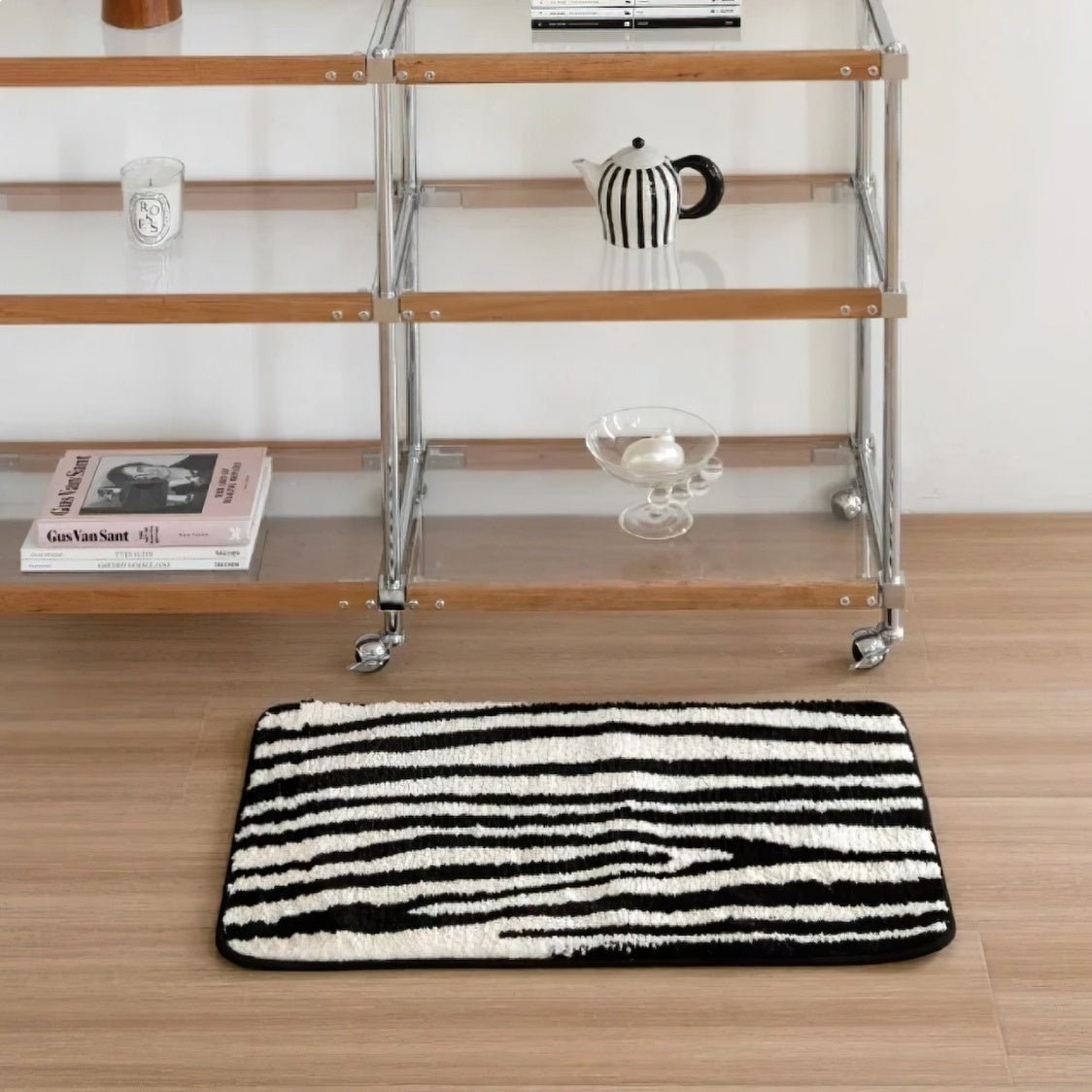 Black & White Rug - Rugs - bedroom - livingroom - beekindled