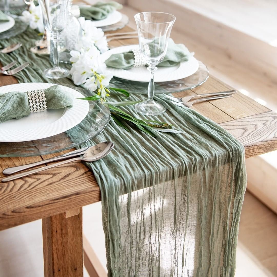 Dining Table Runner Tablecloth Green dining beekindled