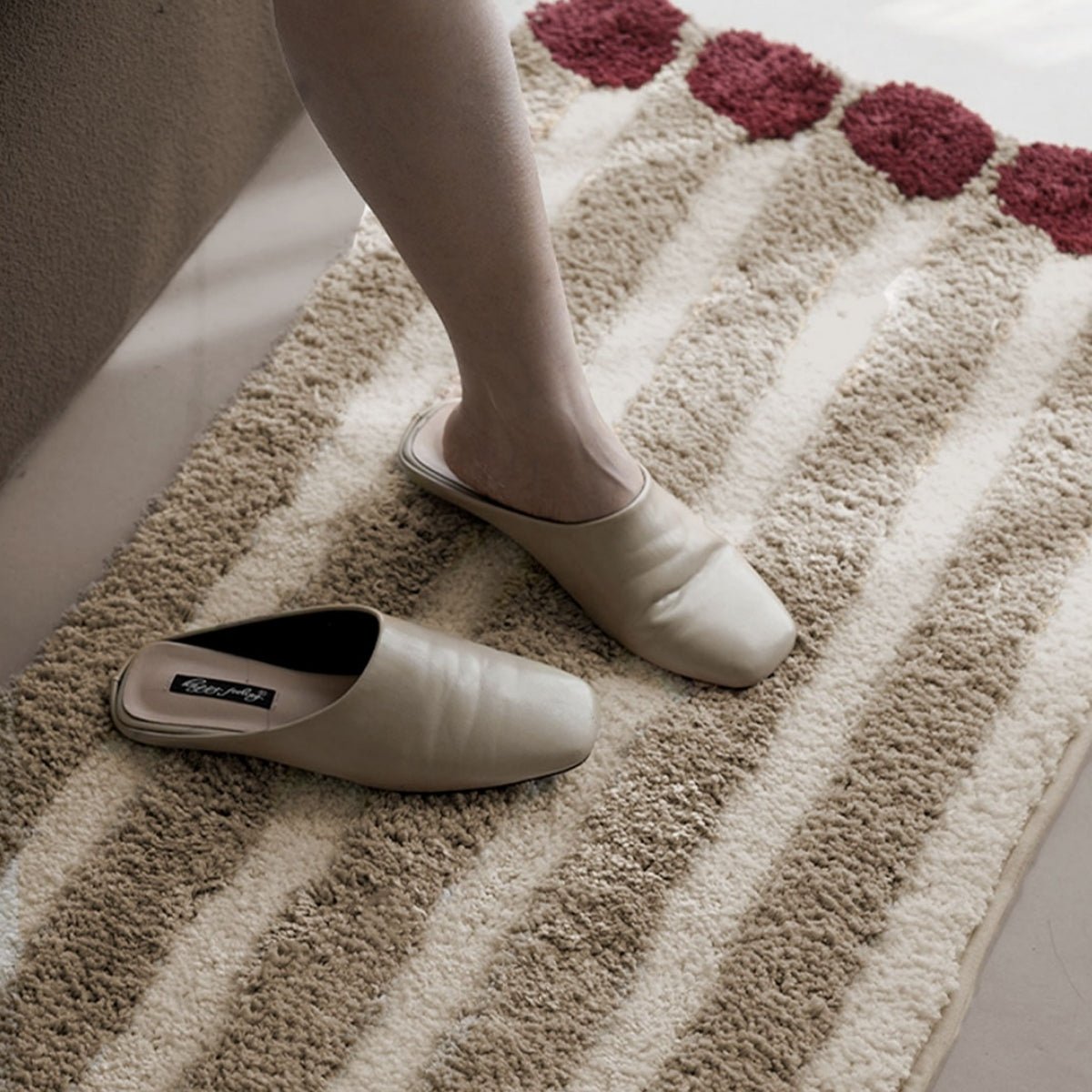 Line Dots Floor Mat - Rugs - bathmat - bathroom - beekindled