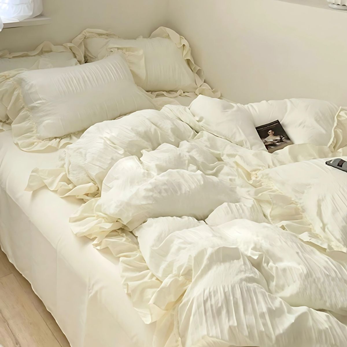 Puffy Skirt Bedding Set Bedding Off - White bedding beekindled