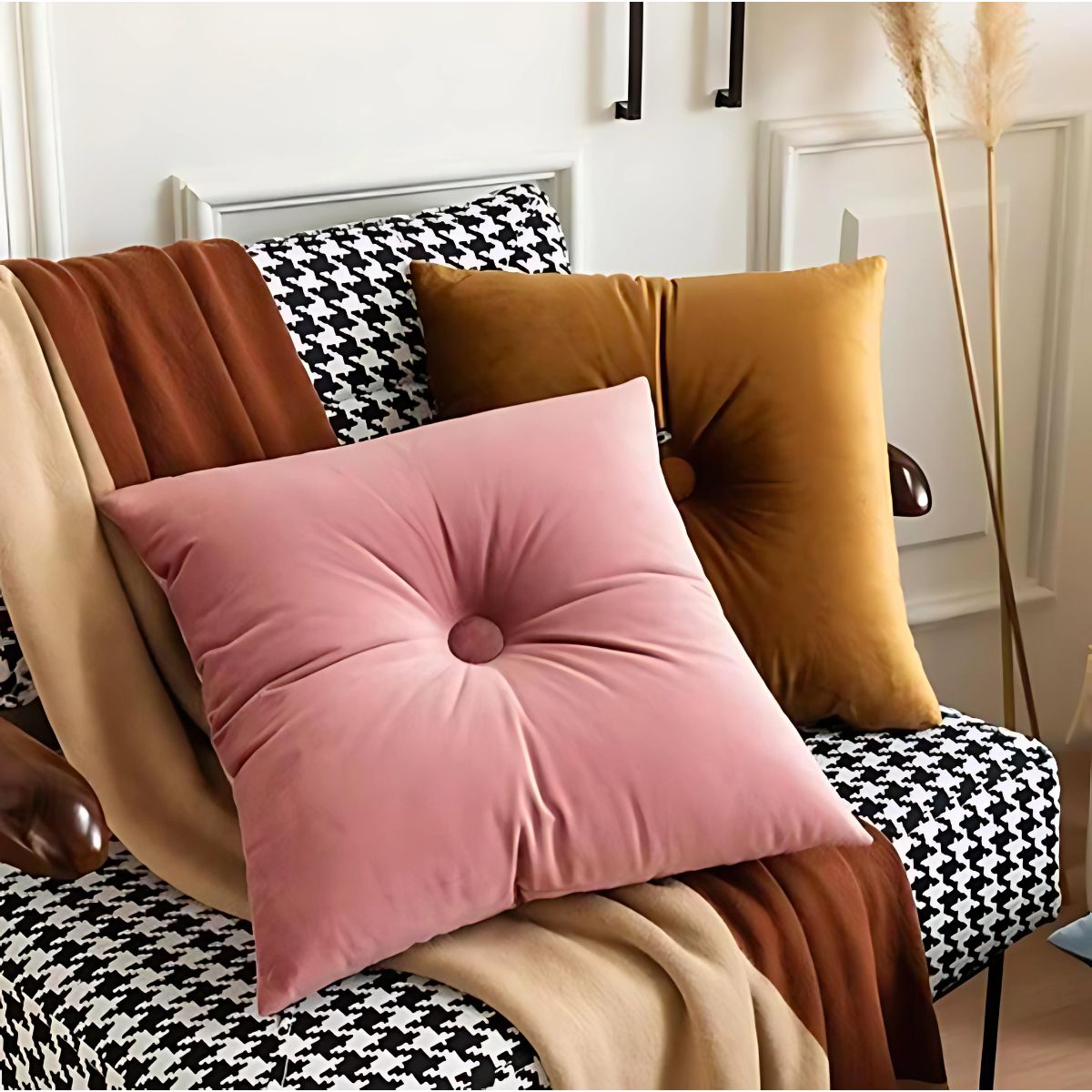 Velvet Square Cushion - Pillow - bedroom - livingroom - beekindled