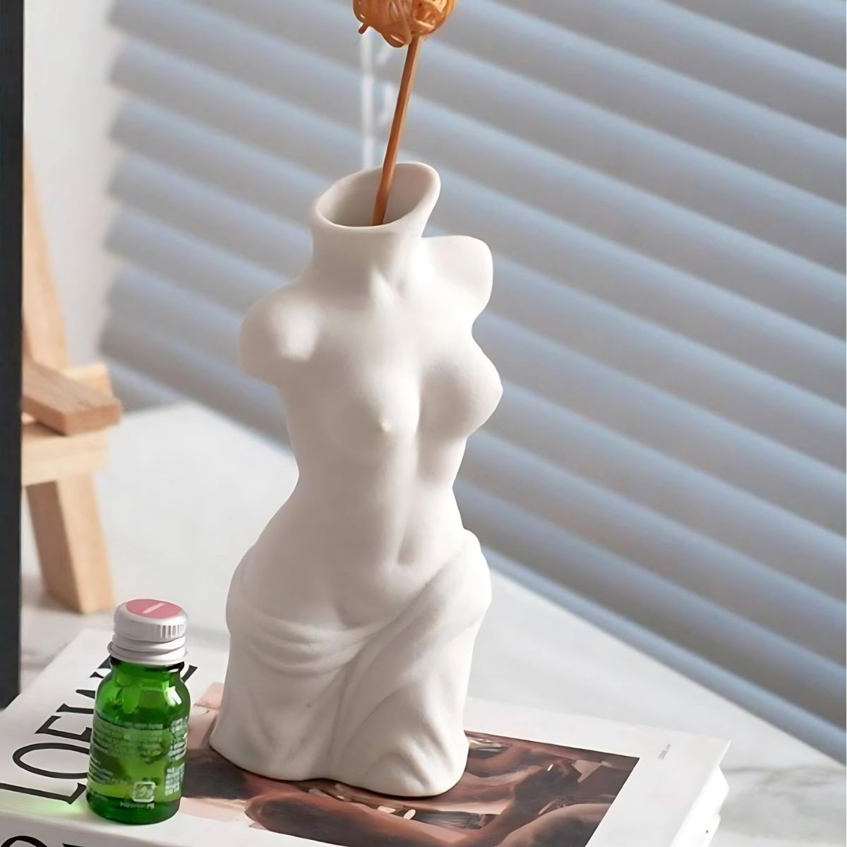 Venus Body Vase - Vase - bedroom - body - beekindled