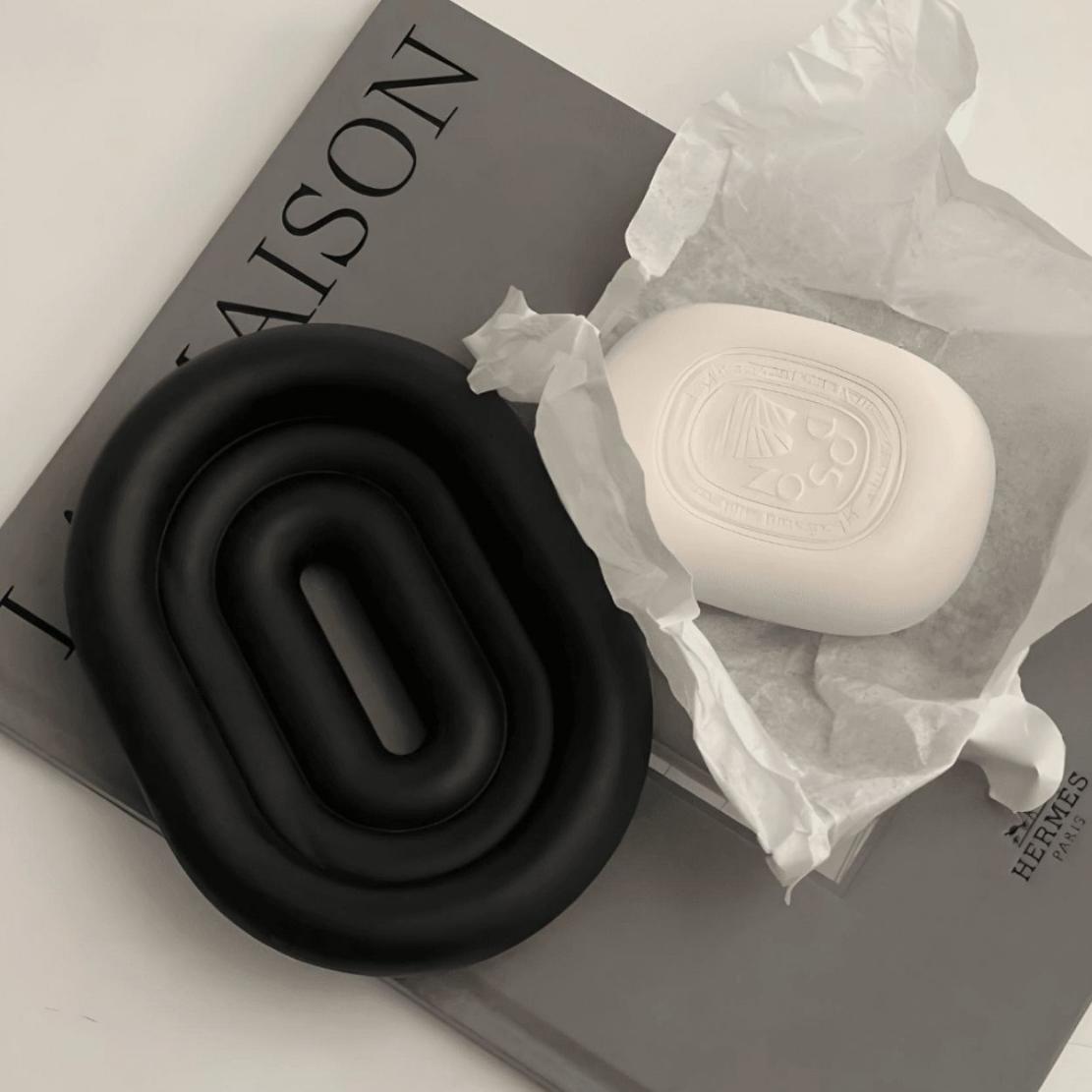 Black, oval line shape soap tray