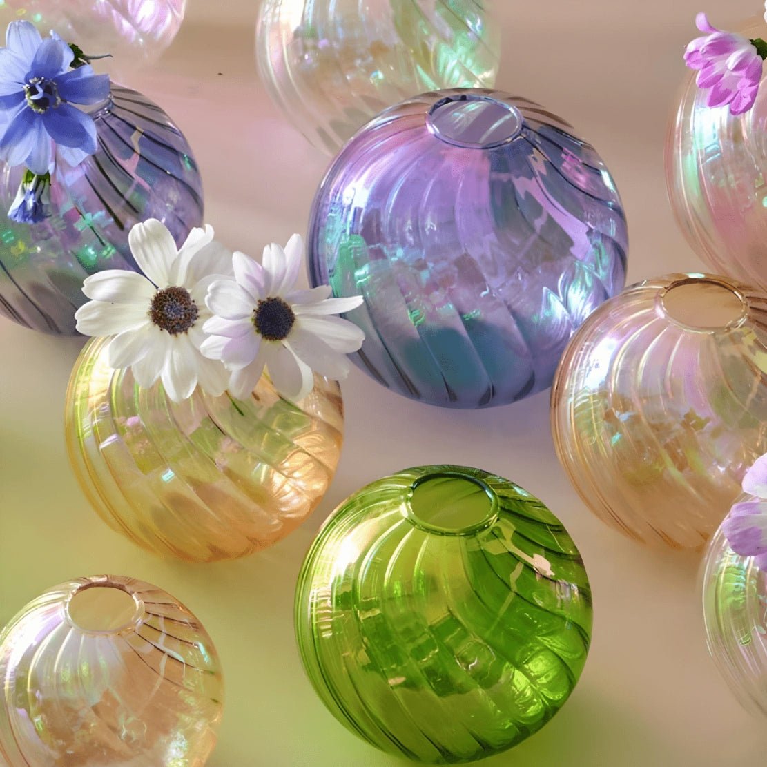 Colourful, shiny ball glass flower decorative vases