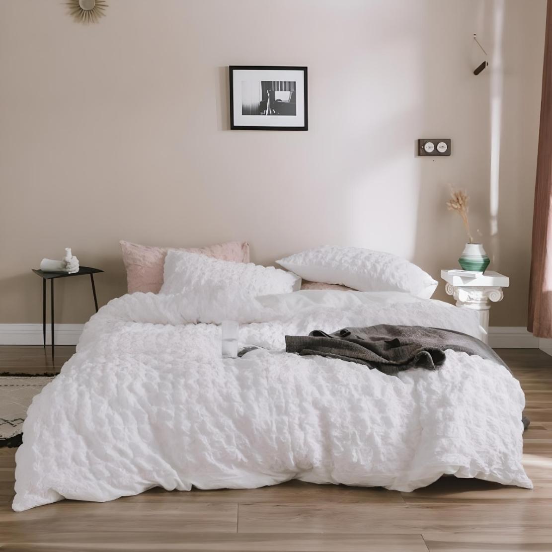 White dreamy bubble bedding set in modern nordic bedroom