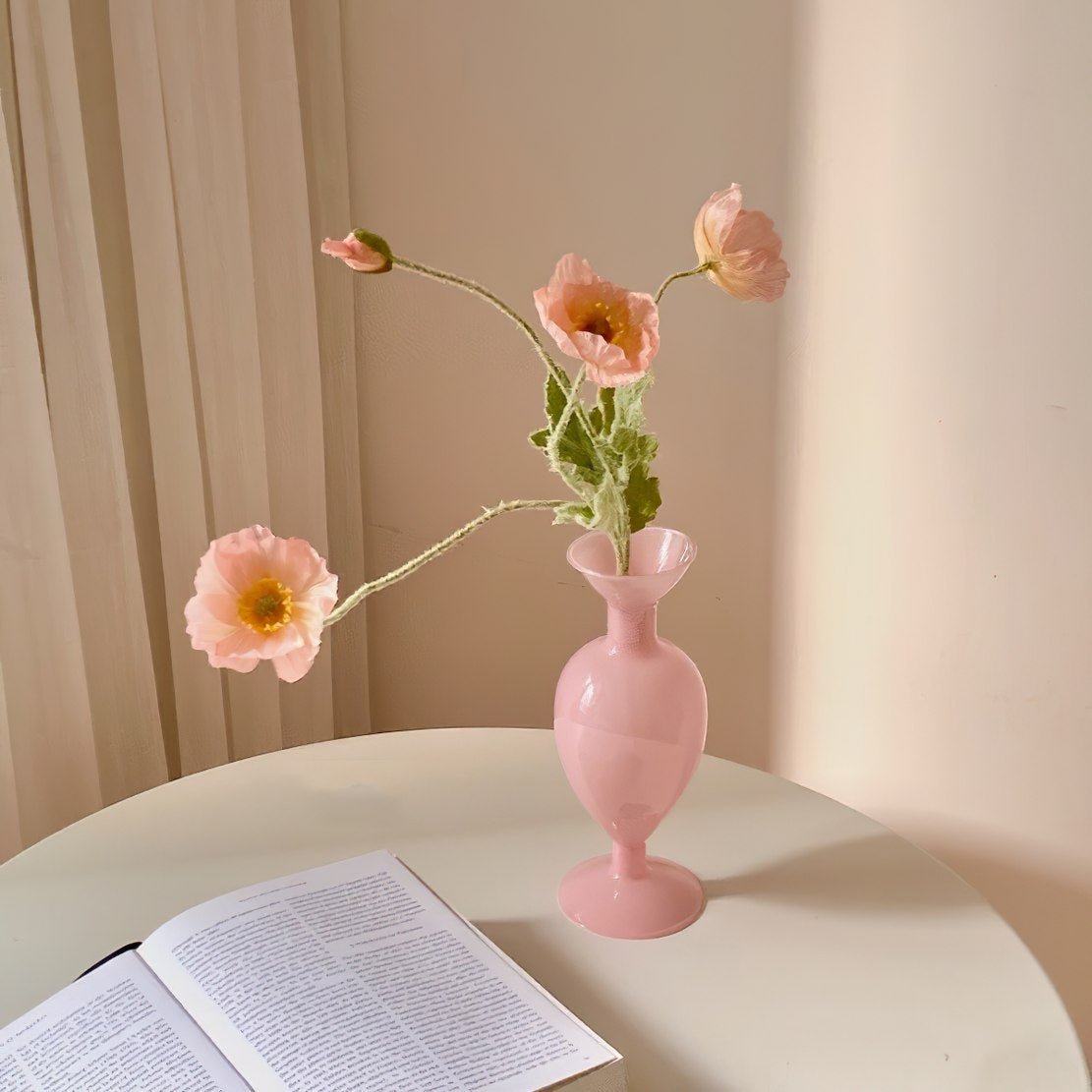 Elegant pink glass romantic flower vase