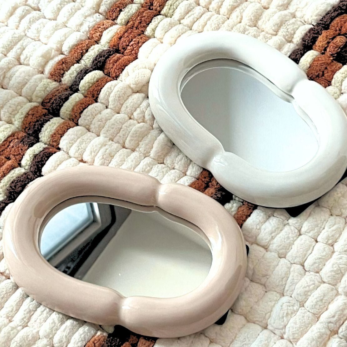White & beige ceramic oval frame decorative mirrors